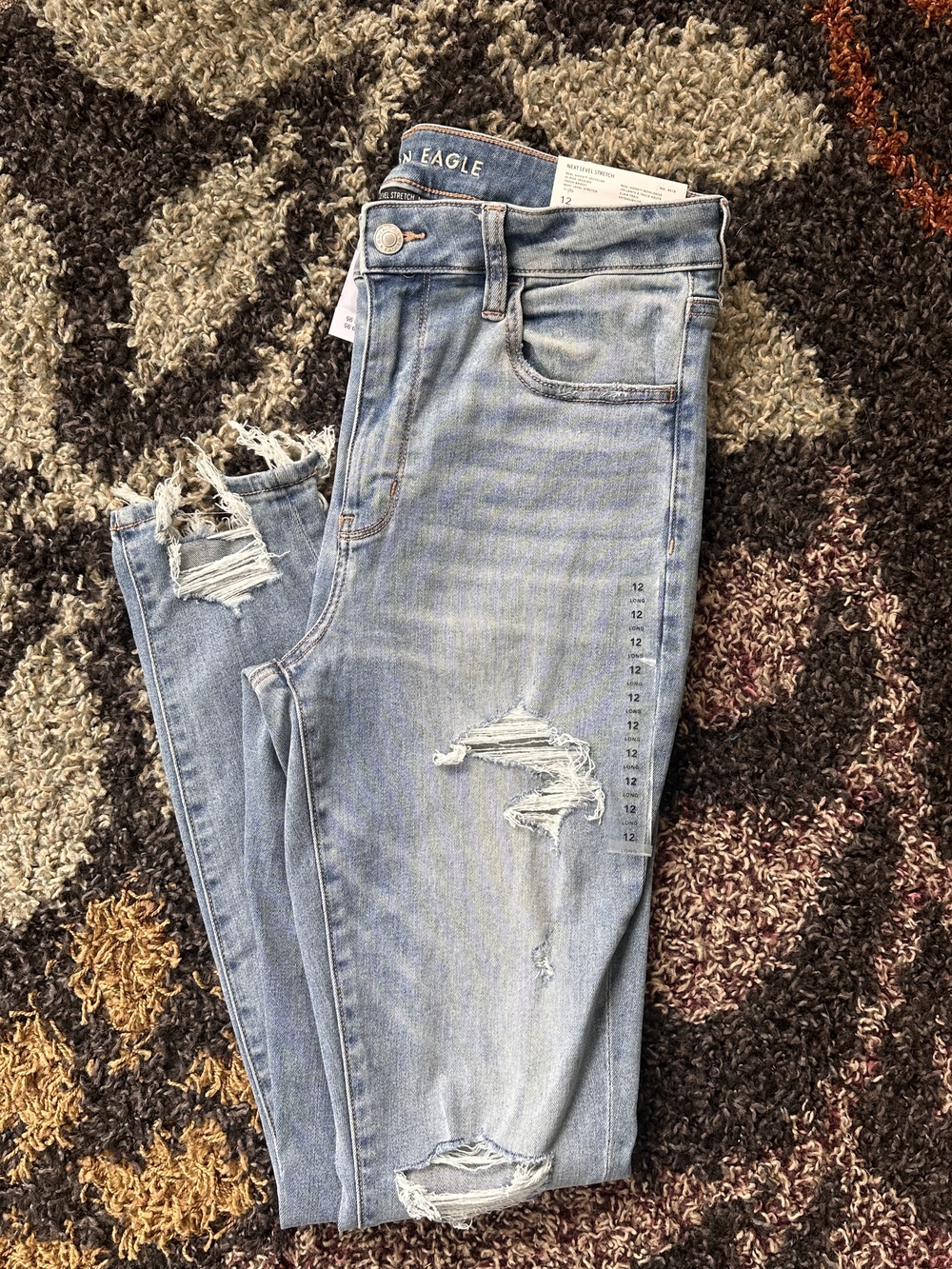 American Eagle Outfitters Light Wash Distressed Women’s Jeans